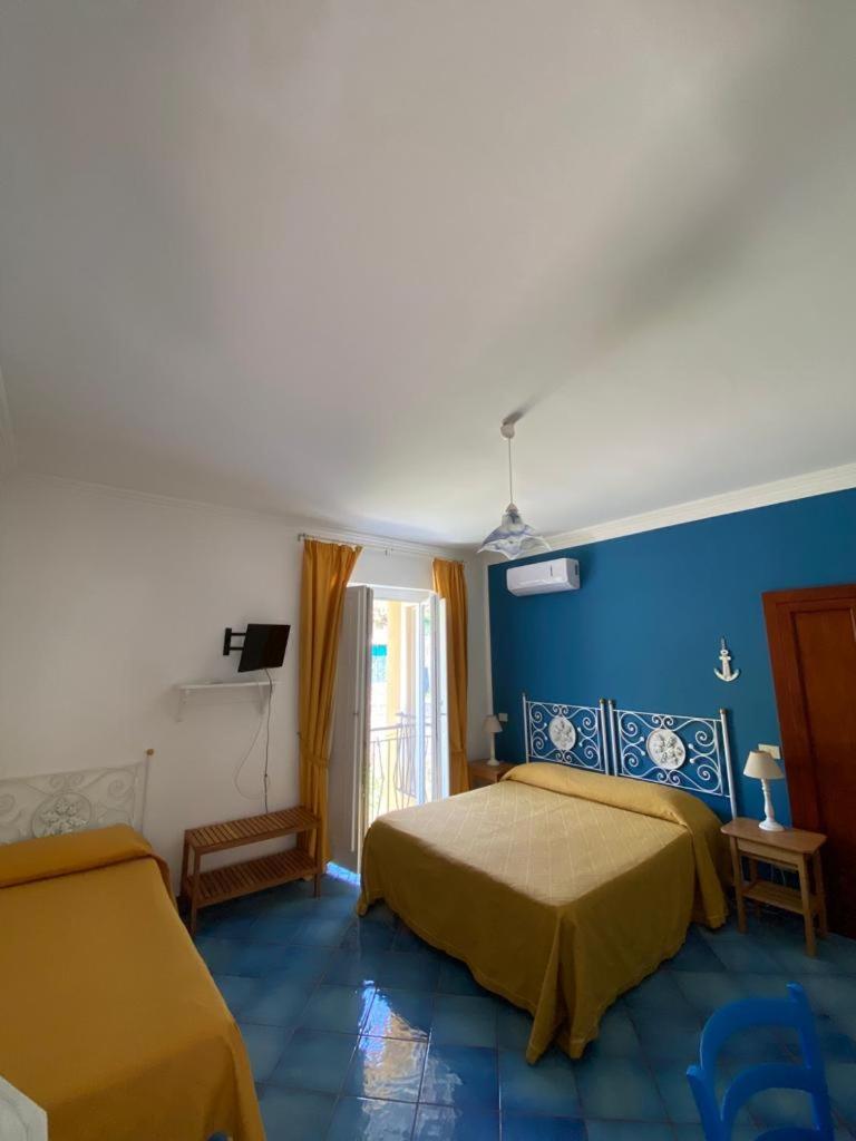Ponza Inn- Casa Giovanna Exteriör bild